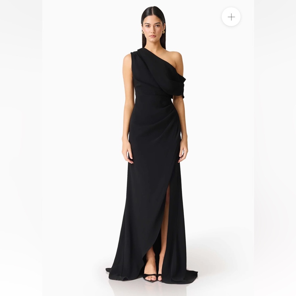 Elliatt Black One-Shoulder Gown